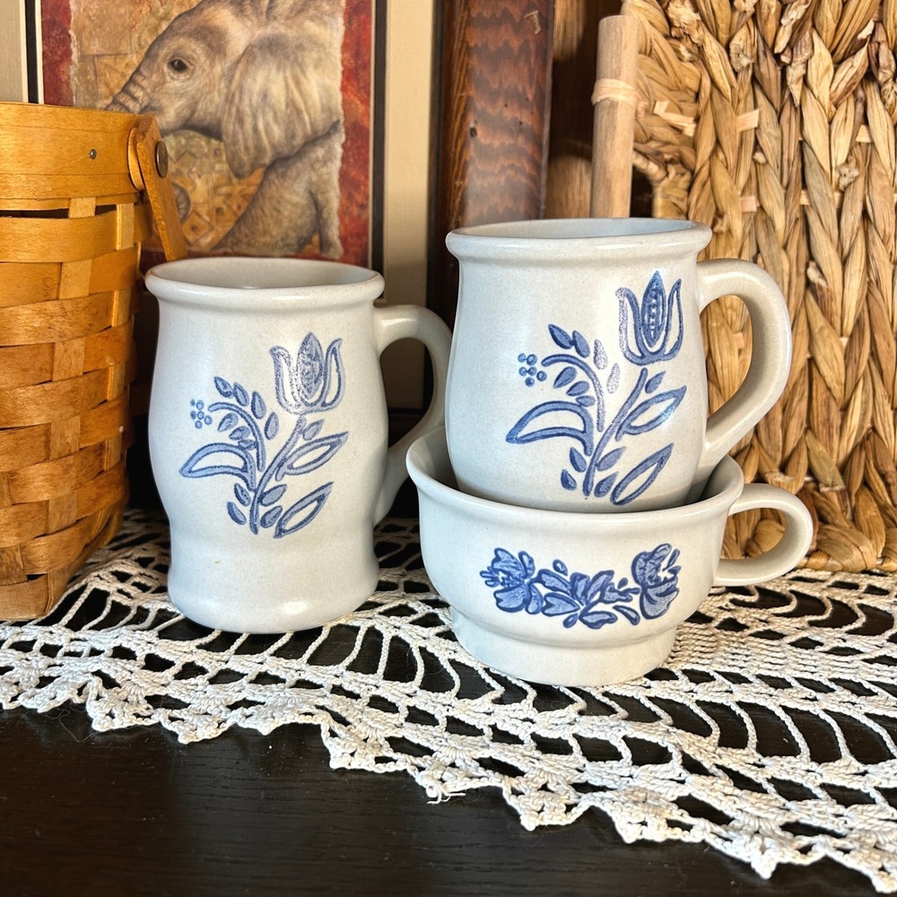 Pfaltzgraff Yorktowne Mugs & Soup Bowl Set‎ Stoneware Blue Floral 3 Piece